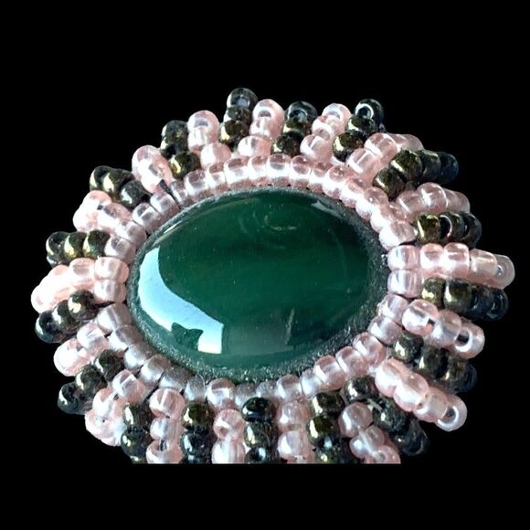 Vtg natural green cab with pink and ab green glass beads round pierced earrings - Picture 9 of 13
